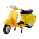 MOTO A ESCALA VESPA COLOR AMARILLO